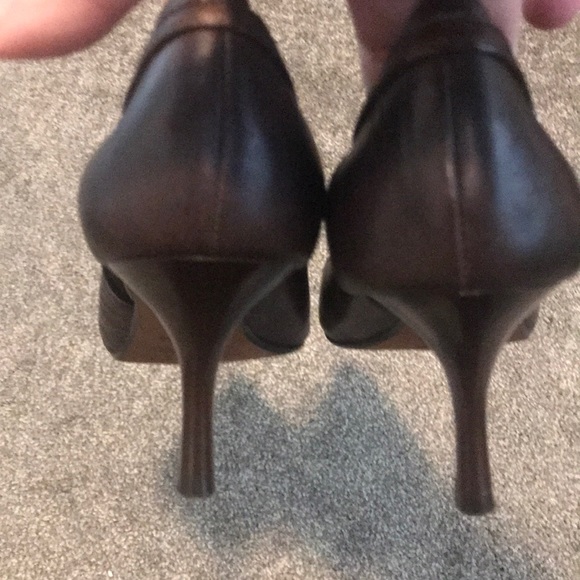 Joan & David Brown leather spectator toe heels - Picture 5 of 6